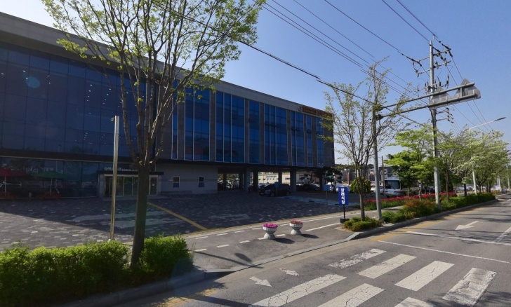 원광대학교병원장례문화원(천도장례식장)-전경-및-입구